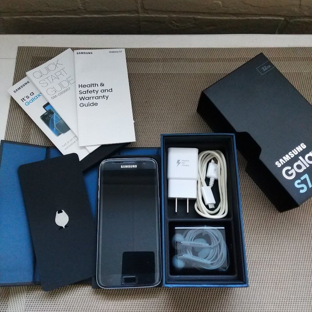 Samsung Galaxy S7 G930R7 32GB Black Onyx Unlocked EUC